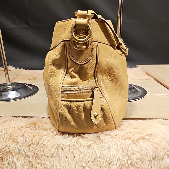 Coach Gold Shoulder Bag - Picture 5 of 9
